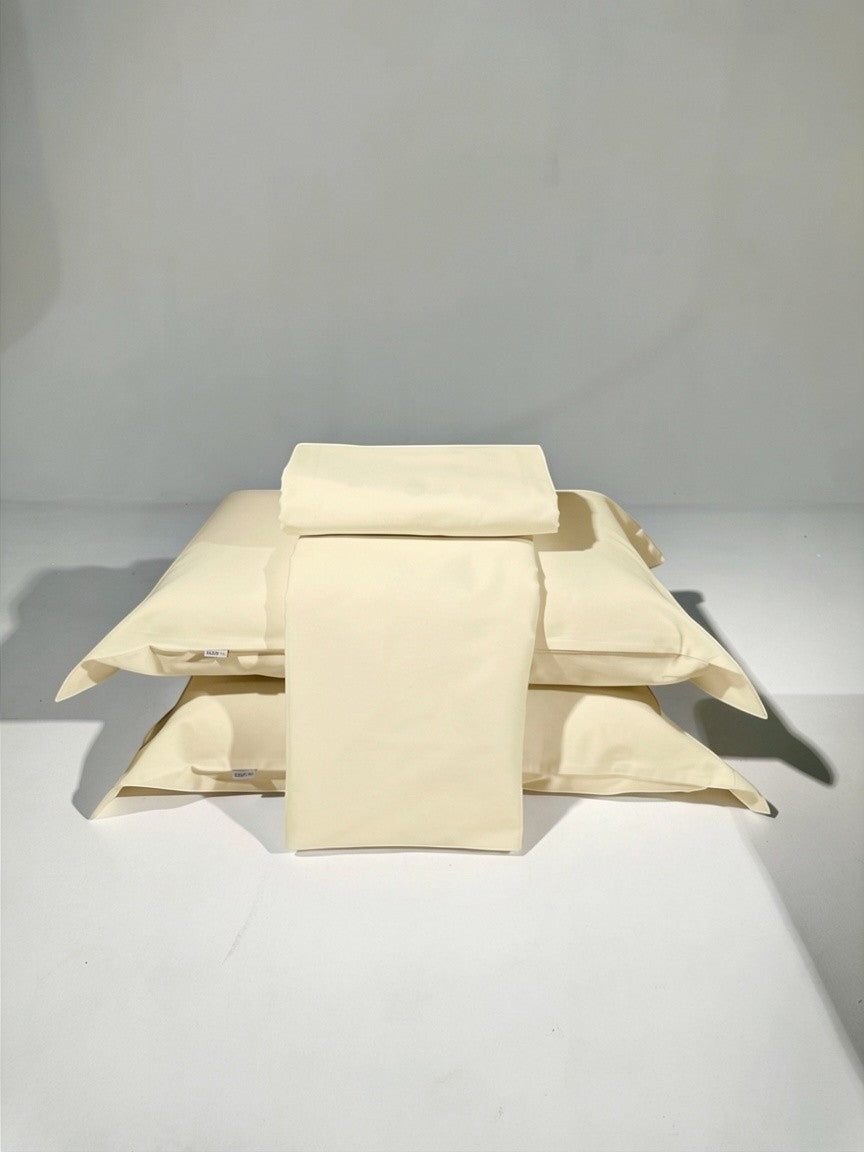 Kit de lençóis Cozybed home bege claro 400 fios 100% algodão, com lençol de cima, lençol com elástico e fronhas.